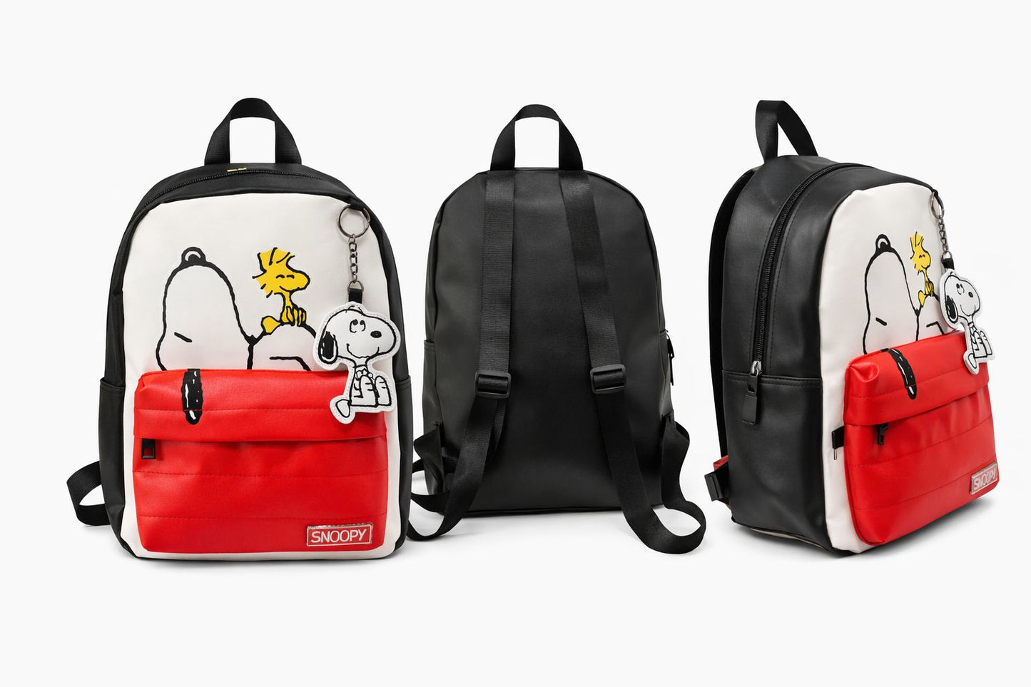Mochila Infantil Snoopy Original Preta e Vermelha com Chaveiro
