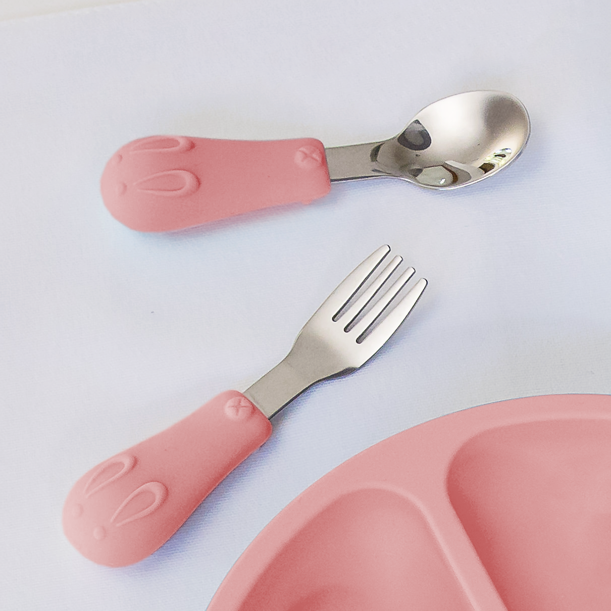 Kit Talheres Infantil Buba em Silicone e Aço Inox – Colher e Garfo para Introdução Alimentar +6 Meses