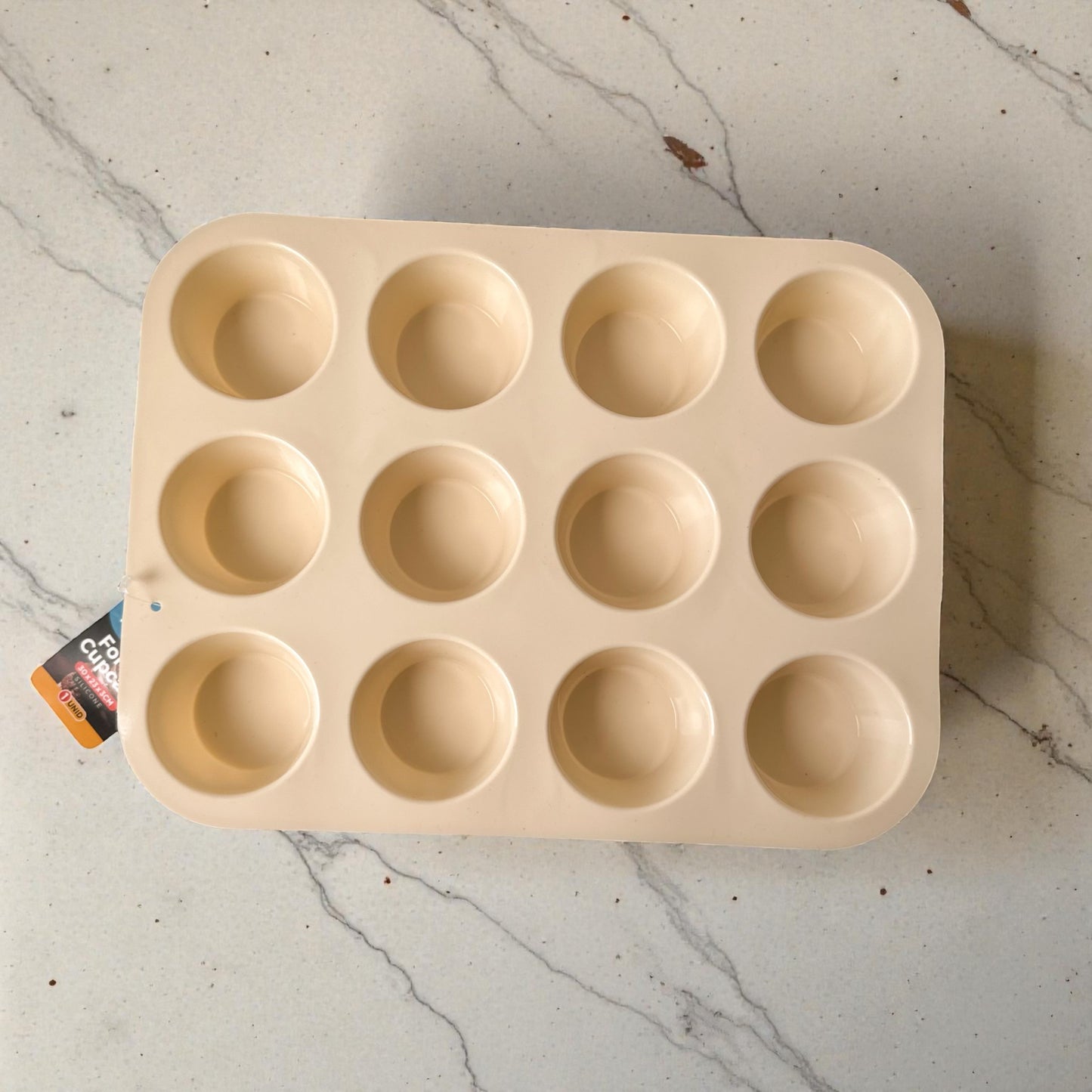 Forma de Silicone para Muffins e Bolinhos – 12 Cavidades