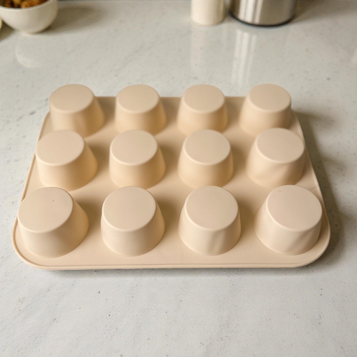 Forma de Silicone para Muffins e Bolinhos – 12 Cavidades