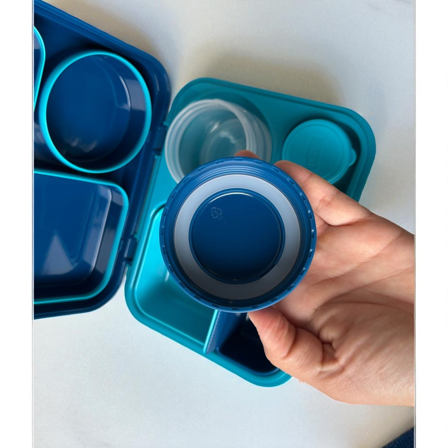 Bento Box Thermos Original – Lancheira Vedada e Compacta (Rosa ou Azul)